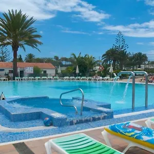  Сasa de vacaciones 3 Bedroom Bungalow In Secure