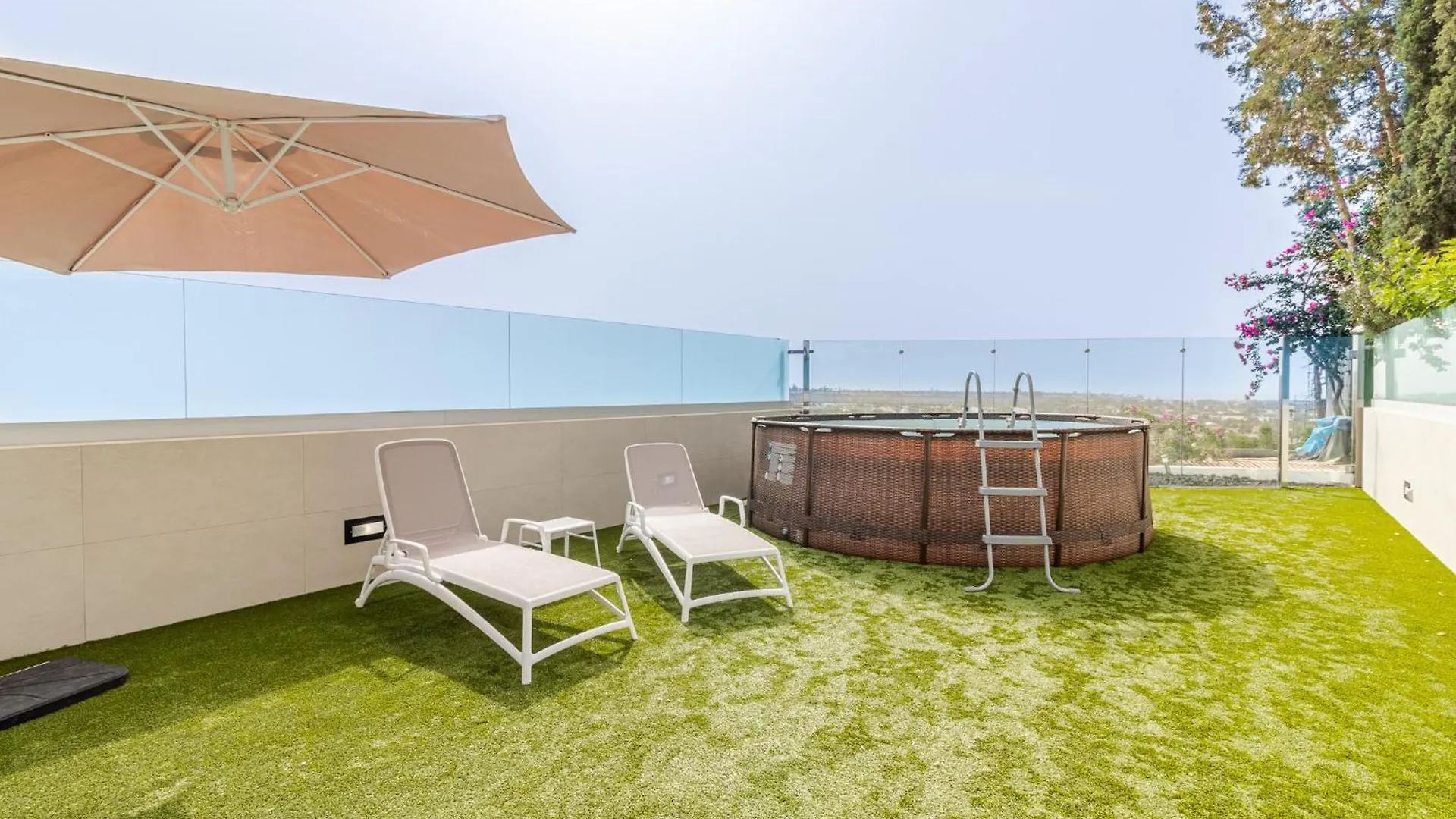 Flatguest Einstein + Pool + Bbq + 2 Bdr Villa San Bartolomé Spanje