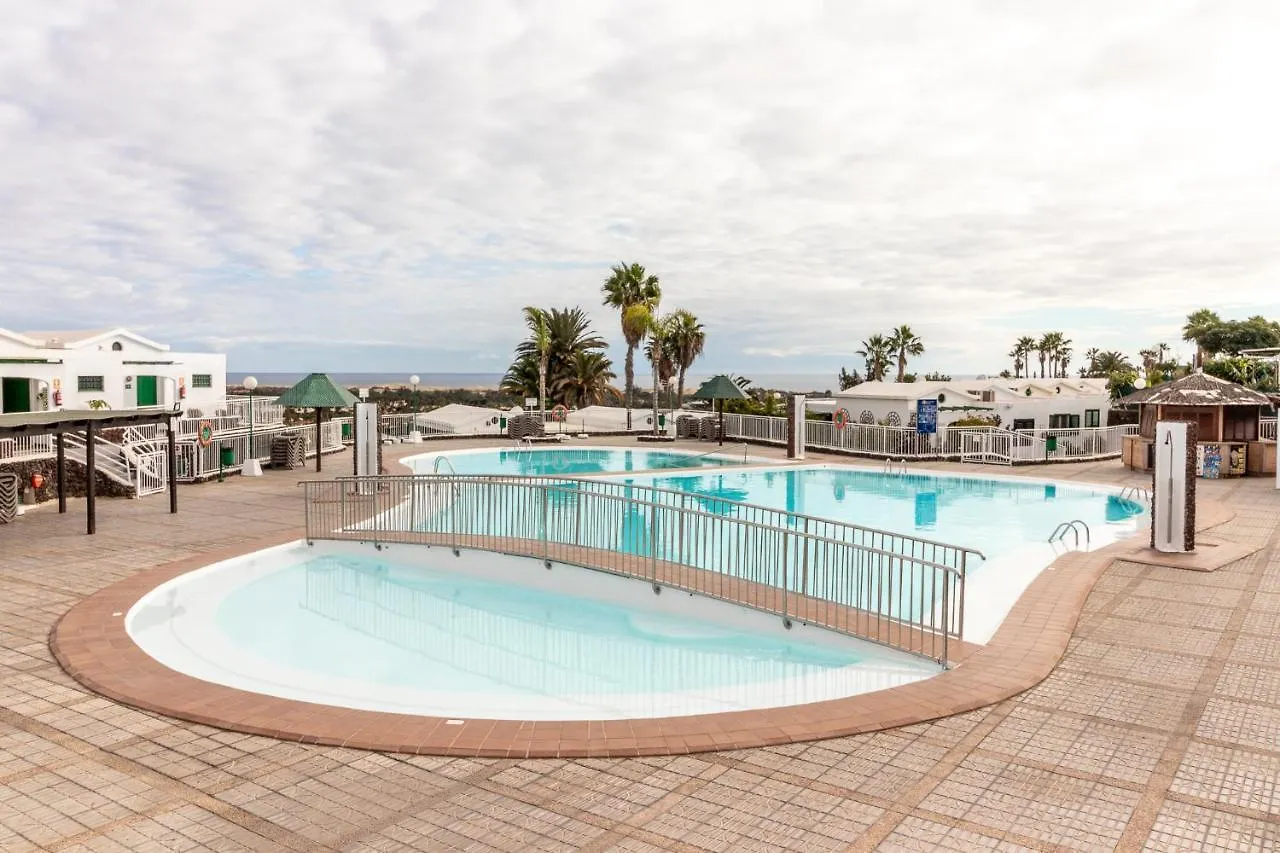 Holiday home Flatguest Einstein + Pool + Bbq + 2 Bdr Villa San Bartolome de Tirajana  Spain